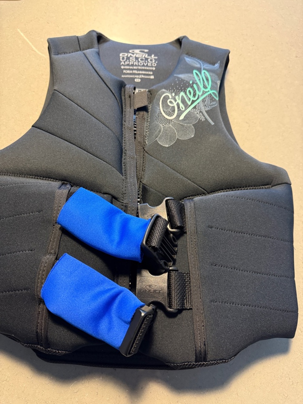 O'Neill Black Women's Neoprene USCG-Approved Life Vest